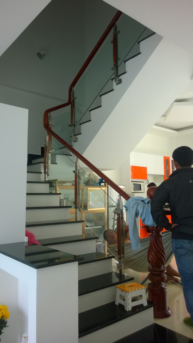 Nhà Phố 1 Trệt 1 Lầu Quân 9 Tiết Kiệm Hiện Đại
